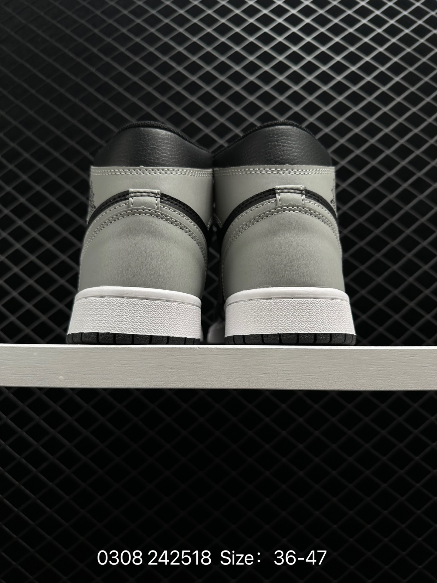 Air Jordan 1 High OG WMNS “Lucky Green”